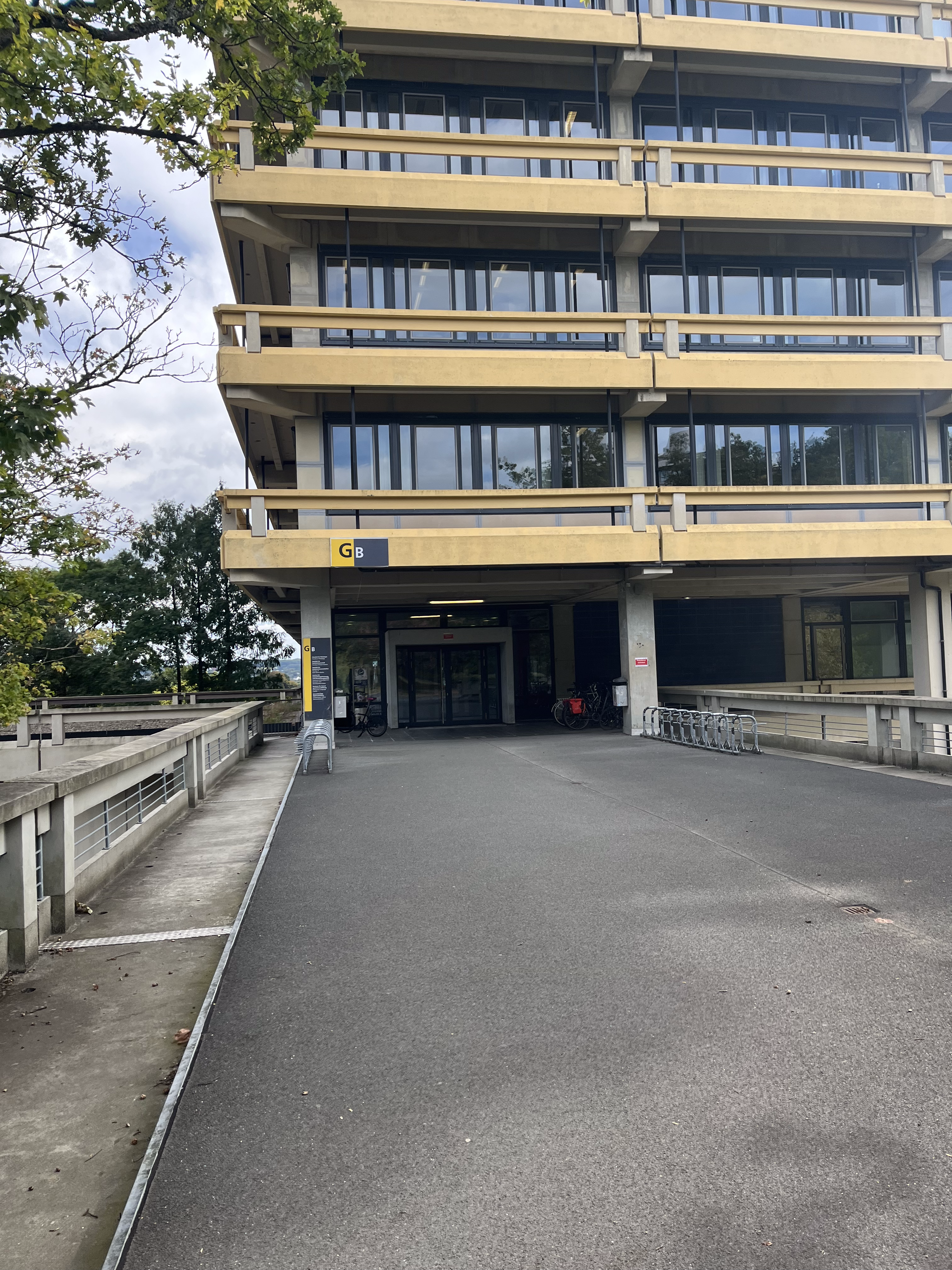 Gebäude GD von vorne